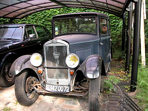 PEUGEOT ２０１