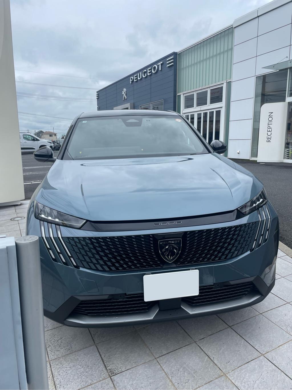 NEW 3008 HYBRID デビューフェア 