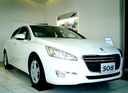 PEUGEOT508デビュー